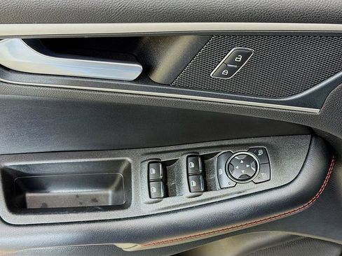 Used 2024 Ford Edge ST-Line image 28