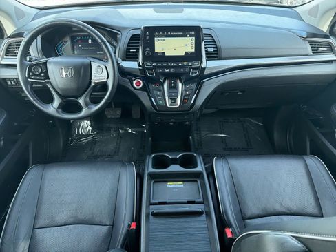 Used 2023 Honda Odyssey Elite image 16