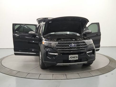 Used 2023 Ford Explorer XLT w/ Equipment Group 202A RWD image 11