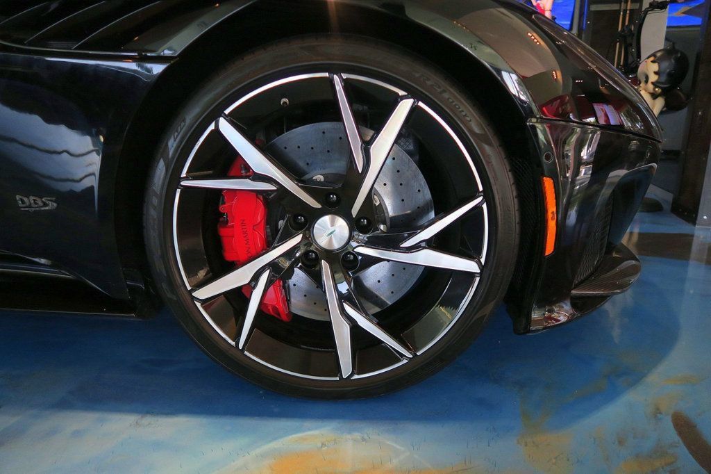 Used 2019 Aston Martin DBS Superleggera RWD image 30