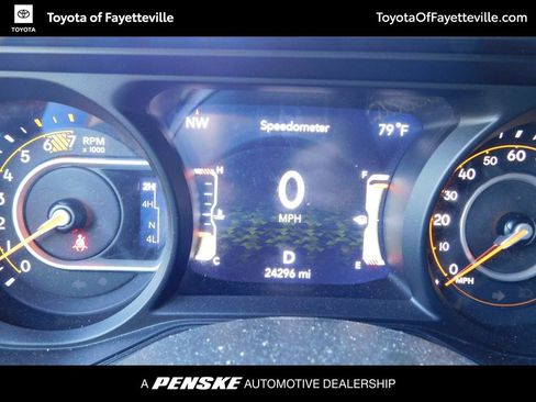 Used 2024 Jeep Wrangler Unlimited Sport AWD/4WD image 11