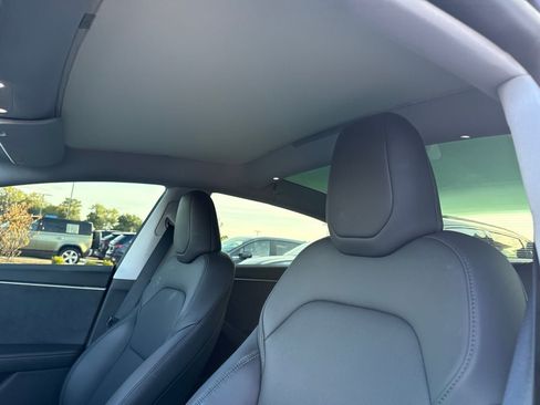 Used 2025 Tesla Model 3 Long Range AWD/4WD image 8