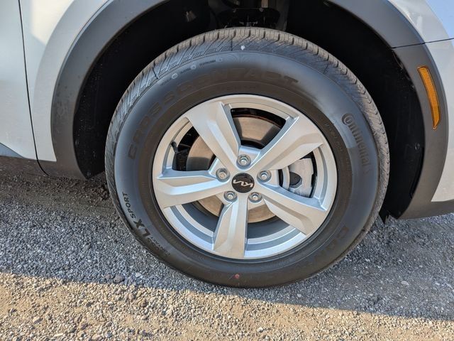 New 2026 Kia Sorento LX FWD image 11