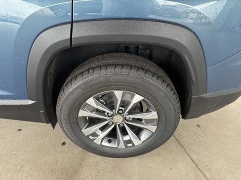 New 2026 Chevrolet Equinox LT w/ Convenience Package II AWD/4WD image 10