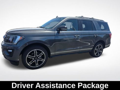Used 2019 Ford Expedition Limited w/ Equipment Group 303A AWD/4WD image 7