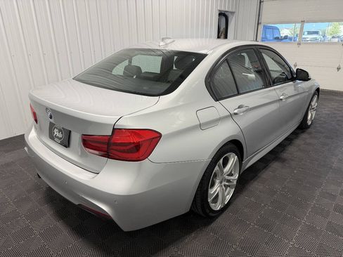 Used 2016 BMW 328i xDrive Sedan AWD/4WD image 4