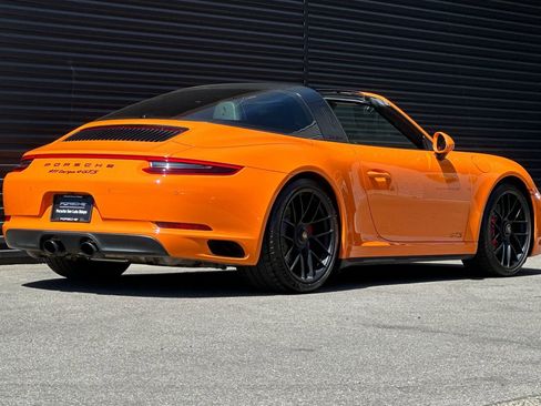 Used 2018 Porsche 911 Targa 4 GTS image 8