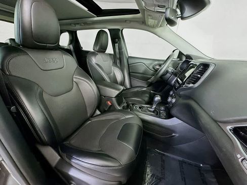 Used 2022 Jeep Cherokee Limited AWD/4WD image 15