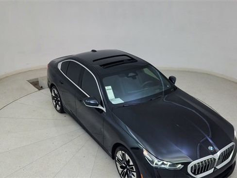 Used 2026 BMW 530i image 79