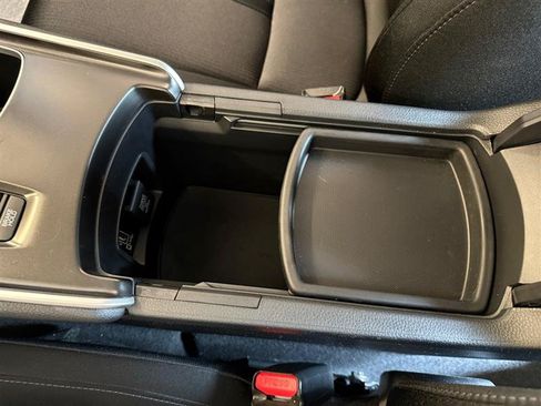 Used 2020 Honda Accord EX image 31