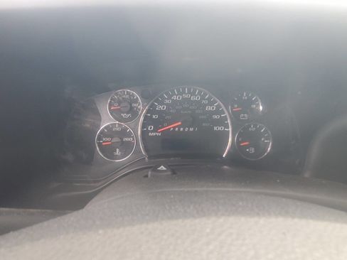 Used 2025 GMC Savana 2500 w/ Driver Convenience Package image 20