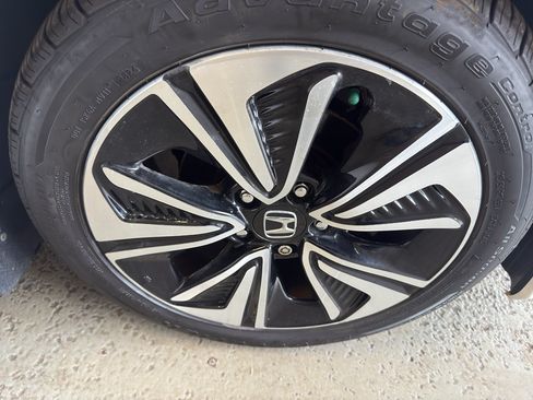 Used 2017 Honda Civic EX-L image 35