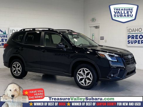 Used 2024 Subaru Forester Premium AWD/4WD image 1