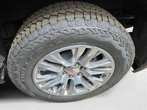 New 2025 GMC Sierra 1500 Denali w/ Technology Package image 8