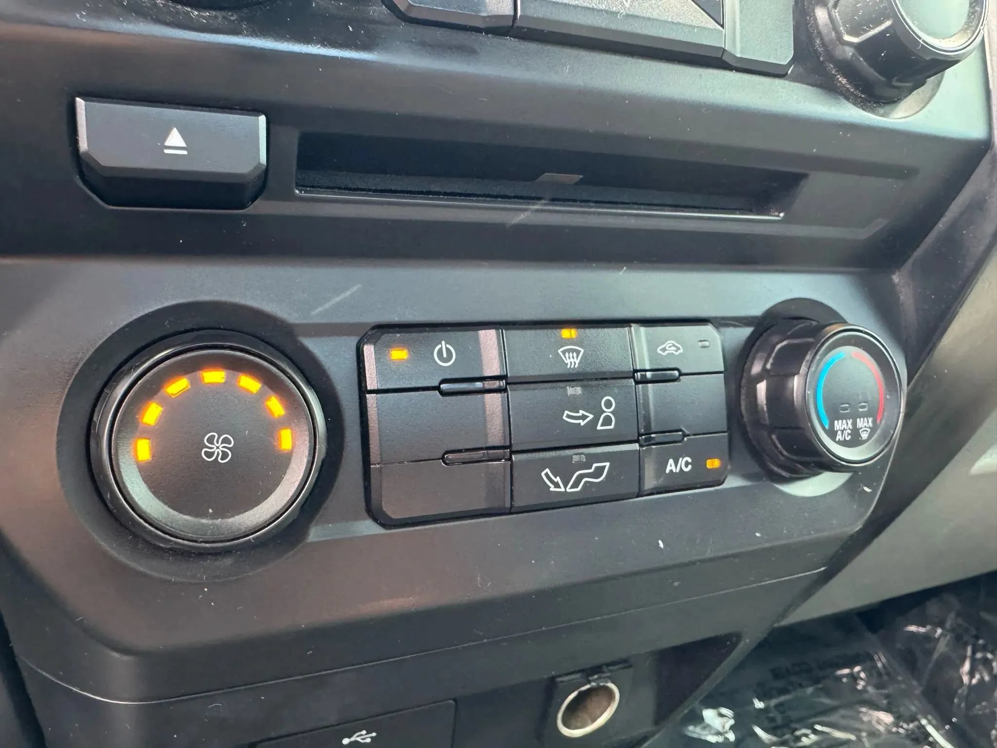 Used 2017 Ford F150 XL w/ Equipment Group 101A Mid AWD/4WD image 20