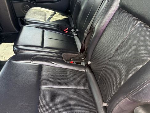 Used 2019 Ford Expedition XLT w/ Equipment Group 201A AWD/4WD image 33