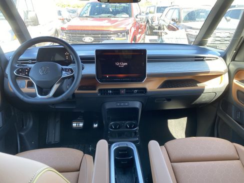 New 2025 Volkswagen ID. Buzz Pro S image 11