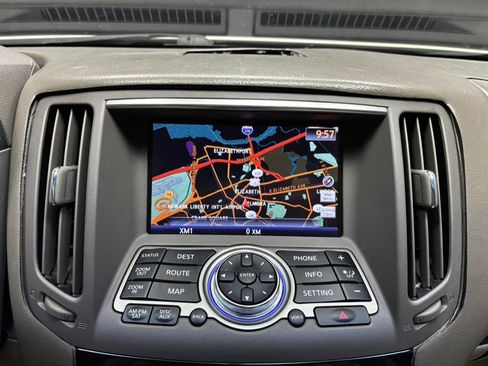 Used 2011 INFINITI G37 x Sedan w/ Premium Pkg image 40