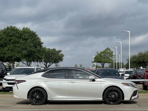 Used 2024 Toyota Camry XSE w/ Navigation Package FWD image 3