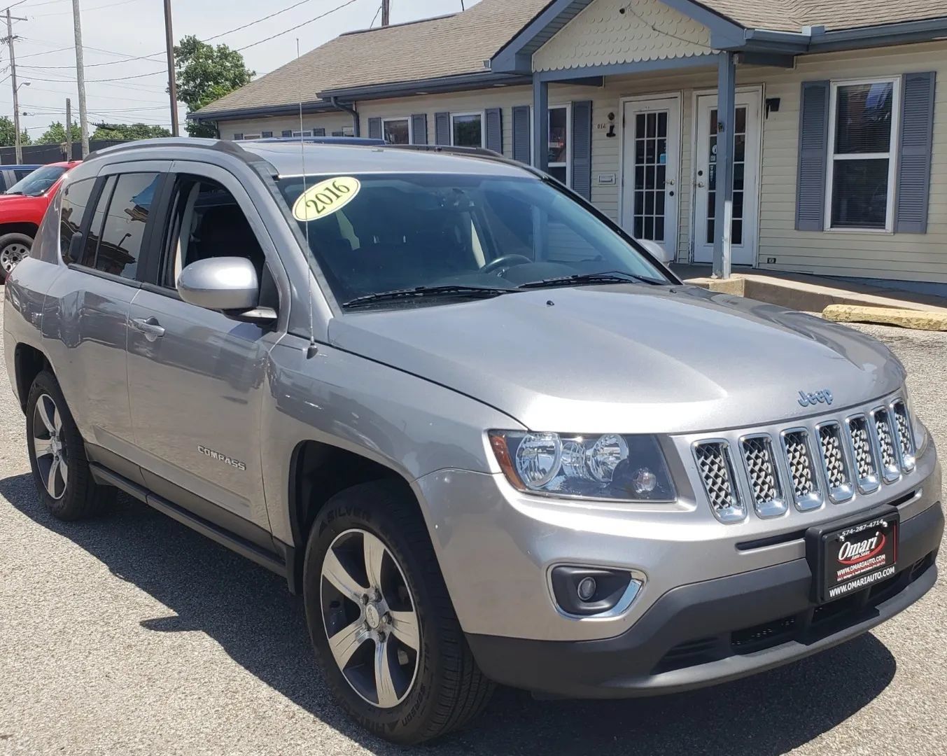 Used 2016 Jeep Compass High Altitude FWD image 2