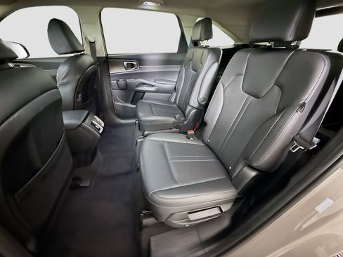 Used 2025 Kia Sorento X-Line EX AWD/4WD image 25