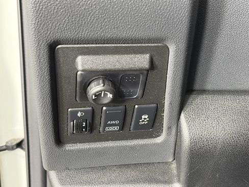 Used 2013 Nissan Rogue SL image 28