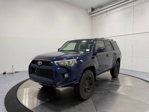 Used 2019 Toyota 4Runner SR5 Premium image 3