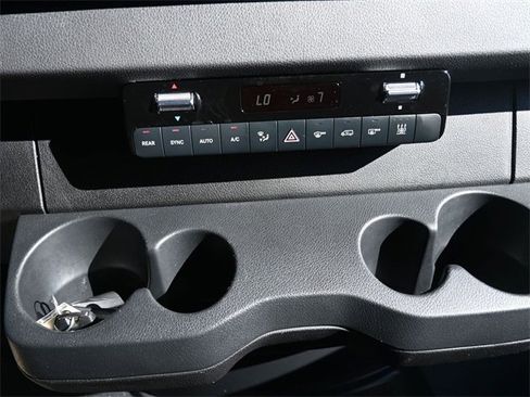 Used 2023 Mercedes-Benz Sprinter 2500 w/ Acoustic Package image 18