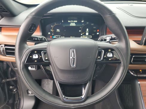 Certified 2024 Lincoln Aviator Reserve w/ Equipment Group 201A image 14