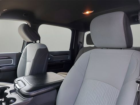 Used 2022 RAM 2500 Big Horn image 10