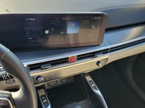 Used 2024 Kia Sorento S w/ Panoramic Sunroof Package FWD image 24
