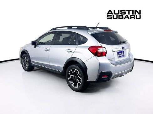 Used 2017 Subaru Crosstrek 2.0i Premium image 5