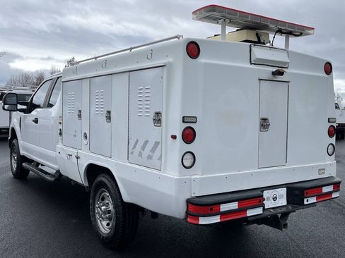 Used 2017 Ford F350 XL w/ Power Equipment Group AWD/4WD image 7
