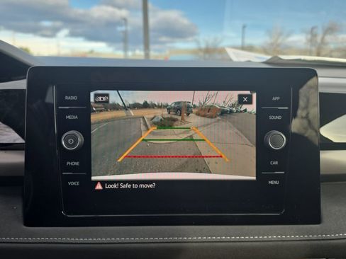 New 2026 Volkswagen Taos SE AWD/4WD image 19