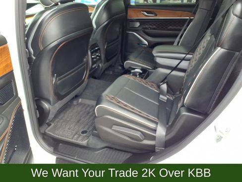 Used 2025 Jeep Grand Cherokee L Summit AWD/4WD image 20