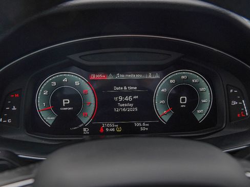 Used 2022 Audi Q7 3.0T Prestige w/ Prestige Package image 13