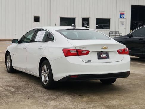 Used 2022 Chevrolet Malibu LS FWD image 7