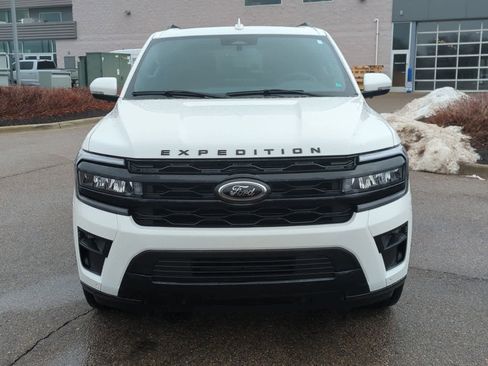 Used 2024 Ford Expedition Max Limited image 3