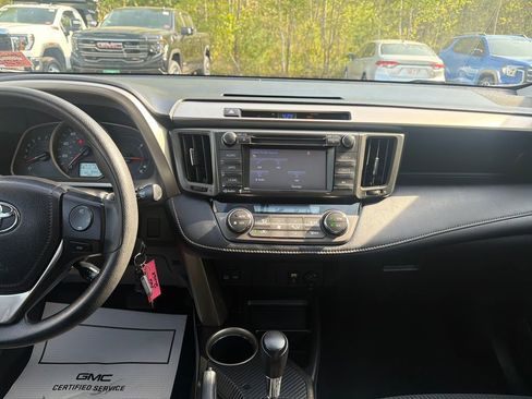 Used 2014 Toyota RAV4 XLE AWD/4WD image 21