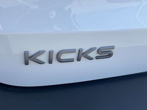 Used 2025 Nissan Kicks S AWD/4WD image 12