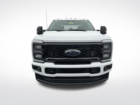 New 2026 Ford F250 4x4 Crew Cab Super Duty image 3