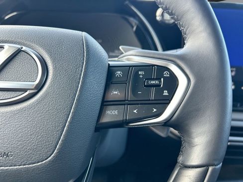 Used 2025 Lexus RX 350 Premium w/ Accessory Package (Z1) FWD image 27