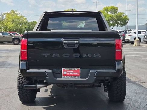 Used 2026 Toyota Tacoma TRD Sport AWD/4WD image 7