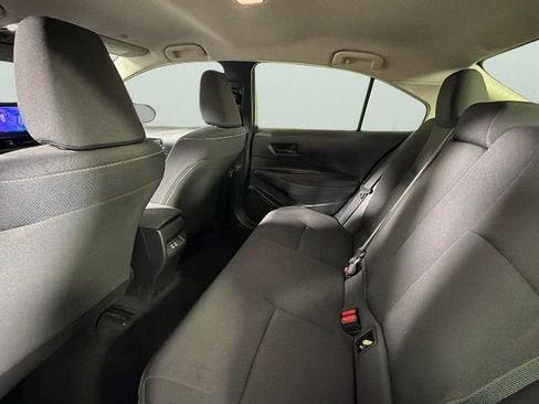 Used 2025 Toyota Corolla LE FWD image 27