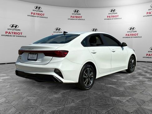 Used 2024 Kia Forte LXS FWD image 3