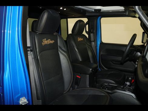 Used 2024 Jeep Gladiator Sport image 26