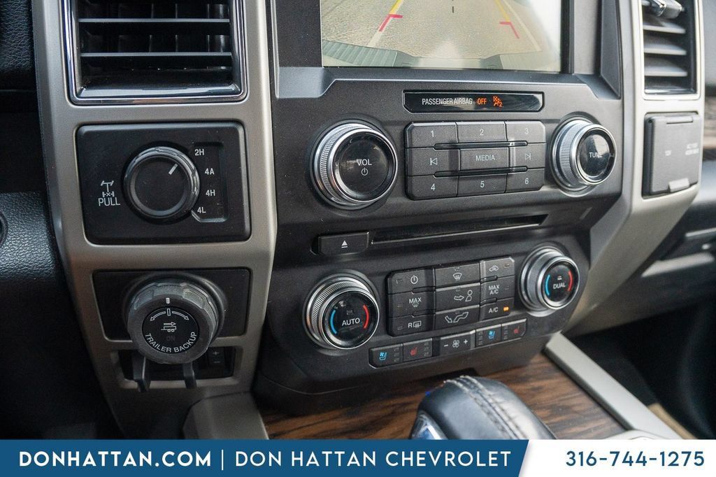 Used 2018 Ford F150 Lariat w/ Equipment Group 502A Luxury AWD/4WD image 11