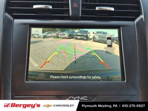 Used 2020 Ford Fusion SE AWD/4WD image 22