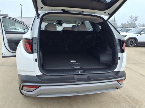 New 2026 Hyundai Tucson SEL image 17