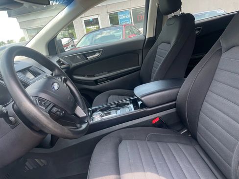 Used 2019 Ford Edge SE image 19